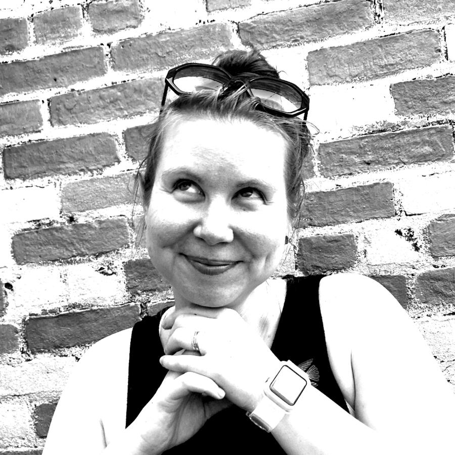 ELLENA A photo of Ellena